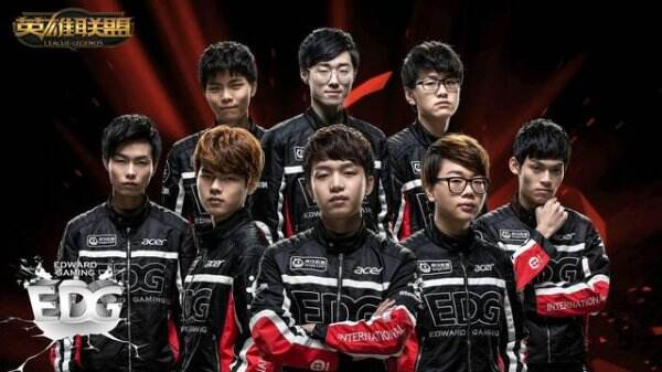 形成鲜明取 形成鲜明取